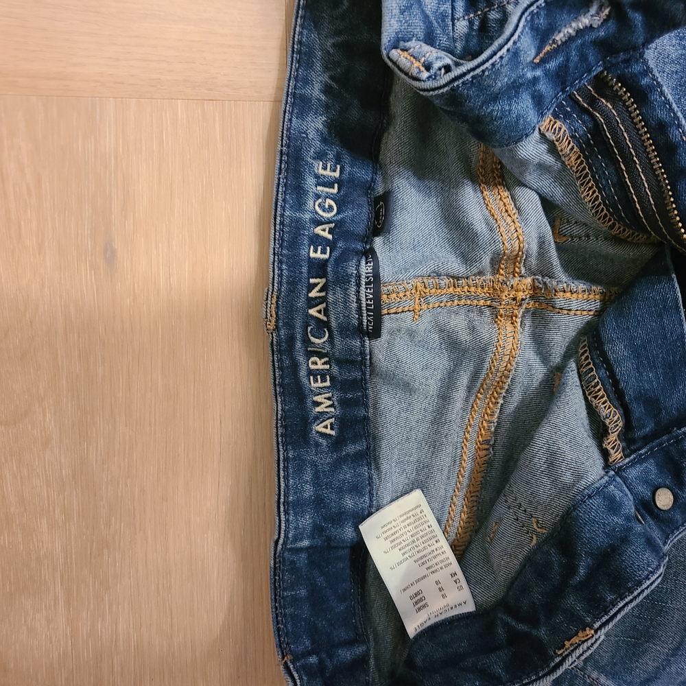 Women' Blue Jeans - Picture 4 of 4